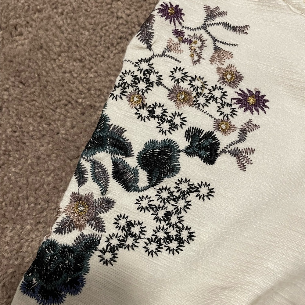 Free People off-white mini dress with floral design half sleeves - Picture 3 of 3